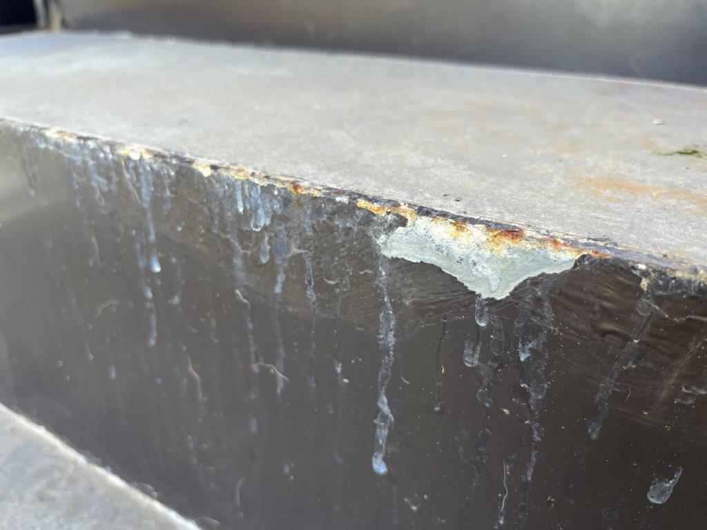 Corrosione colla piastrelle (2)