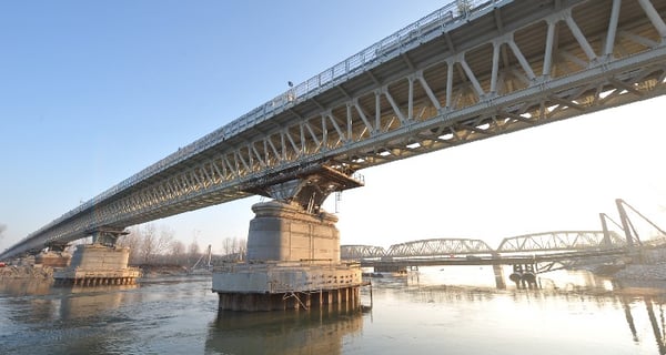 Il nuovo ponte sul fiume Po a Piacenza