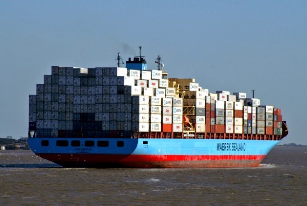 nave porta container